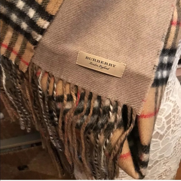 🎁HP🎁 BURBERRY Reversible Double-faced Cashmere Scarf - Picture 4 of 11